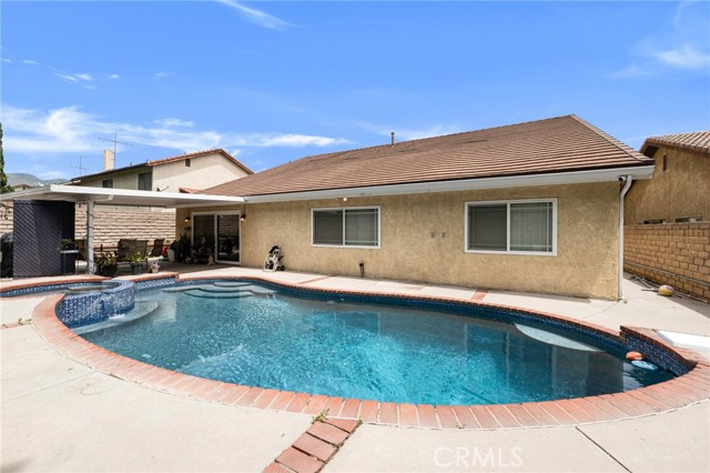 13329 Mission Tierra Way, Granada Hills CA: https://media.crmls.org/medias/776ba23c-7920-473b-9f89-b5a932dd8a65.jpg