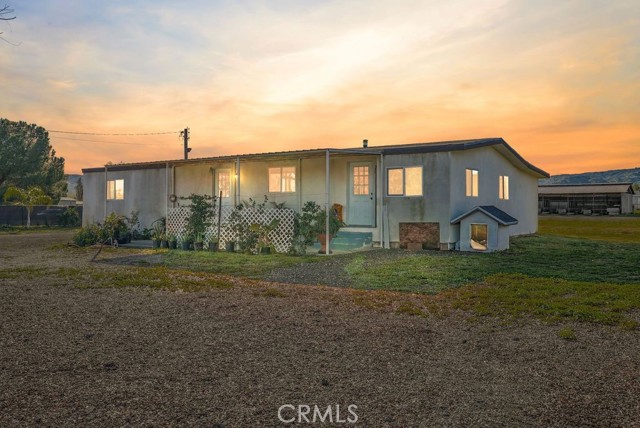 Detail Gallery Image 4 of 37 For 31721 Meadow Blossom, Nuevo,  CA 92567 - 4 Beds | 2 Baths