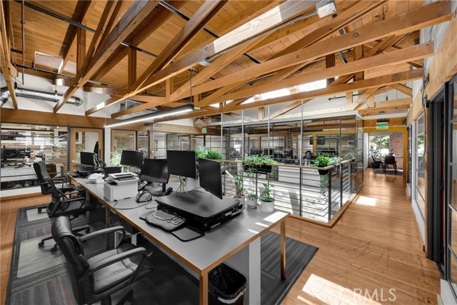 Image 25 of 47 For 425 4th Street E