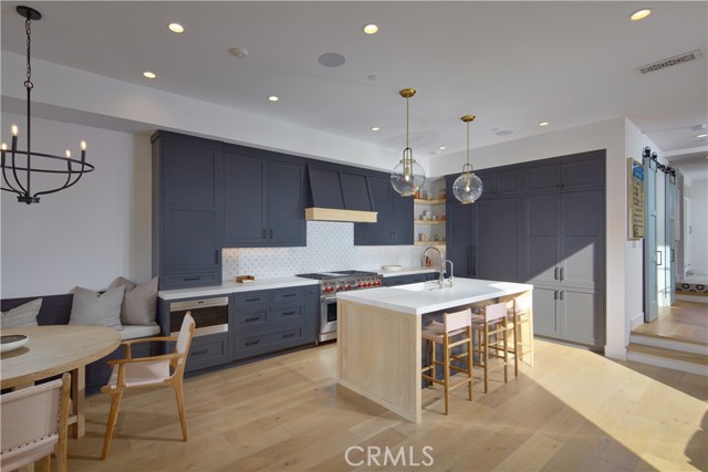 Detail Gallery Image 5 of 30 For 418 Larkspur, Corona Del Mar,  CA 92625 - 4 Beds | 4 Baths