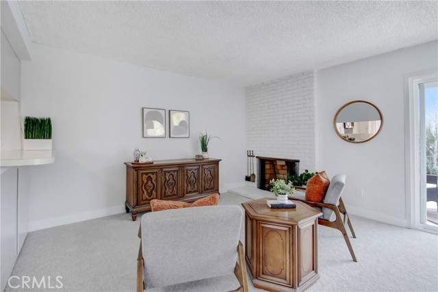 Detail Gallery Image 5 of 21 For 22955 Nadine Cir #B,  Torrance,  CA 90505 - 2 Beds | 2 Baths