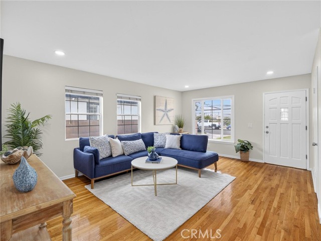 Image 7 of 43 For 3638 156th Street