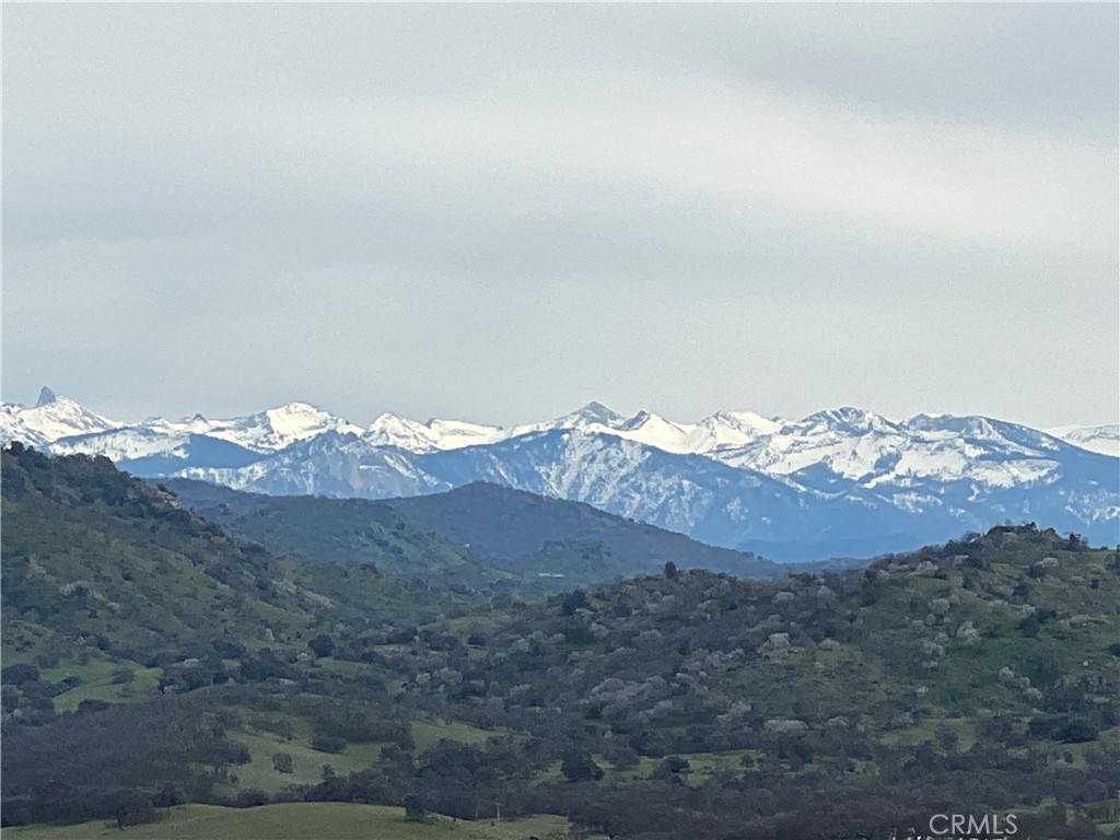 https://media.crmls.org/medias/776e01fe-fa07-4d2b-9c6d-cdba2771a372.jpg?preset=X-Large