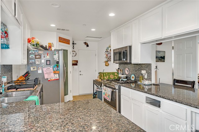 Detail Gallery Image 10 of 36 For 17225 Custer, Dos Palos,  CA 93620 - 3 Beds | 2 Baths