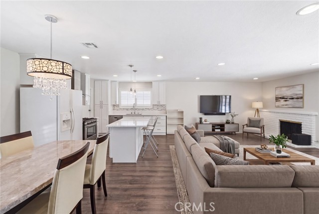22922 Dry Creek