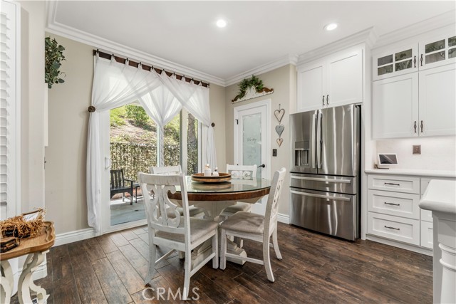 Detail Gallery Image 14 of 60 For 8750 E Heatherwood Rd, Anaheim Hills,  CA 92808 - 5 Beds | 3 Baths