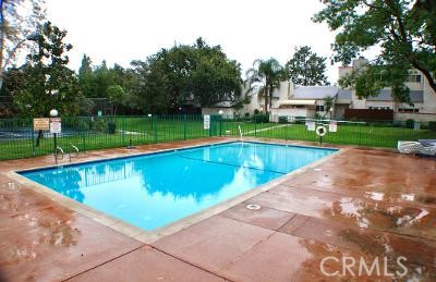 Detail Gallery Image 11 of 19 For 21015 Gresham, Canoga Park,  CA 91304 - 3 Beds | 2/1 Baths