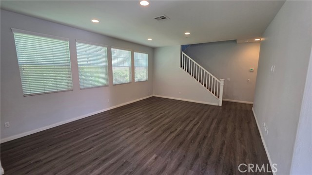 Detail Gallery Image 8 of 25 For 2915 E via Terrano, Ontario,  CA 91764 - 3 Beds | 2/1 Baths