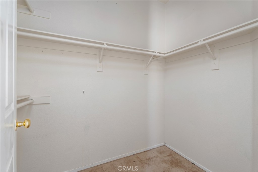 https://media.crmls.org/medias/7772530c-730b-4830-9314-ceee9469cb4f.jpg?preset=X-Large