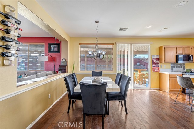 Detail Gallery Image 15 of 35 For 15158 Biltmore St, Adelanto,  CA 92301 - 4 Beds | 2/1 Baths