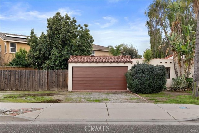 25839 Misson Rd, Loma Linda CA: https://media.crmls.org/medias/777425e8-e9a3-48bd-ad0e-2f1535149351.jpg