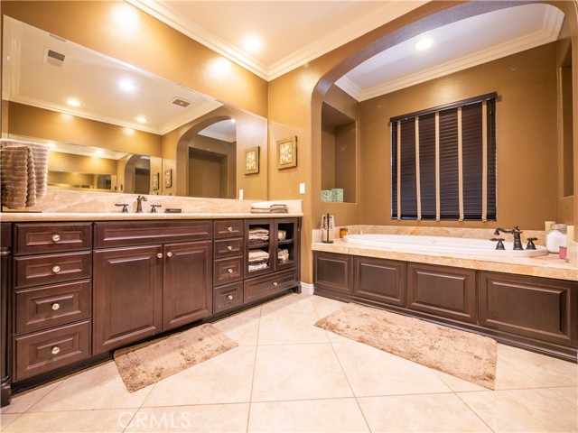 Detail Gallery Image 34 of 46 For 8120 Sunset Rose Dr, Corona,  CA 92883 - 5 Beds | 5/1 Baths