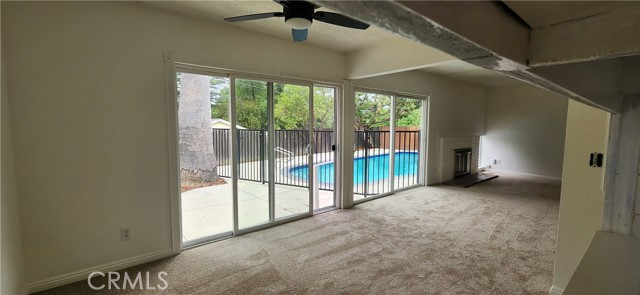 5853 Keokuk Avenue, Woodland Hills CA: https://media.crmls.org/medias/77749070-070a-43ab-b84f-e7a8181ba56f.jpg