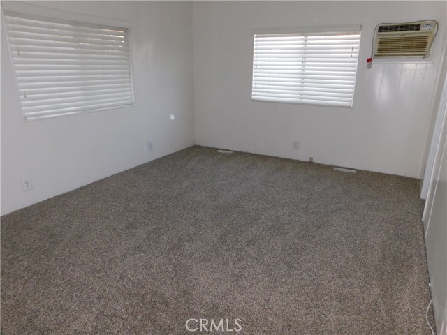 2230 Lake Park Drive, San Jacinto CA: https://media.crmls.org/medias/77757a09-76c9-4f89-8fc6-3e401ee96681.jpg