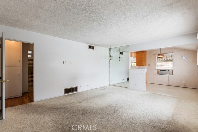 Detail Gallery Image 5 of 34 For 8120 E Woodson Street, Long Beach,  CA 90808 - 3 Beds | 1/1 Baths