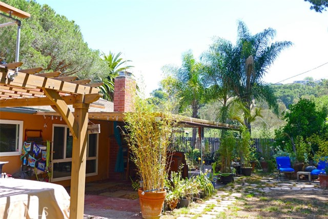 4217 Encore Drive, Santa Barbara CA: https://media.crmls.org/medias/77782c25-230b-443d-94a1-b8250ac2c553.jpg