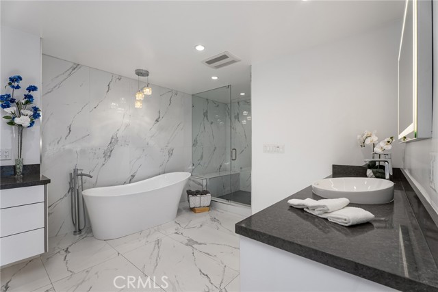 Detail Gallery Image 22 of 46 For 18751 via San Marco, Irvine,  CA 92603 - 3 Beds | 3 Baths