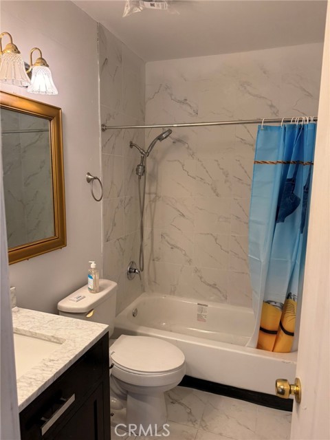 251 E Colorado Boulevard, Arcadia CA: https://media.crmls.org/medias/777937c5-cd7f-47c6-a799-45cc6b591e64.jpg