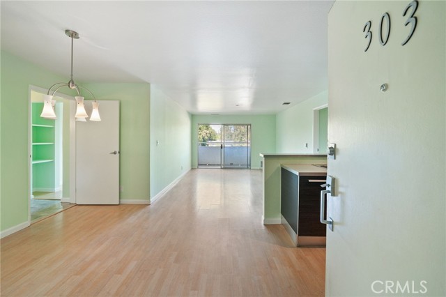 Detail Gallery Image 13 of 22 For 7254 Vassar Ave #303,  Canoga Park,  CA 91303 - 2 Beds | 2 Baths