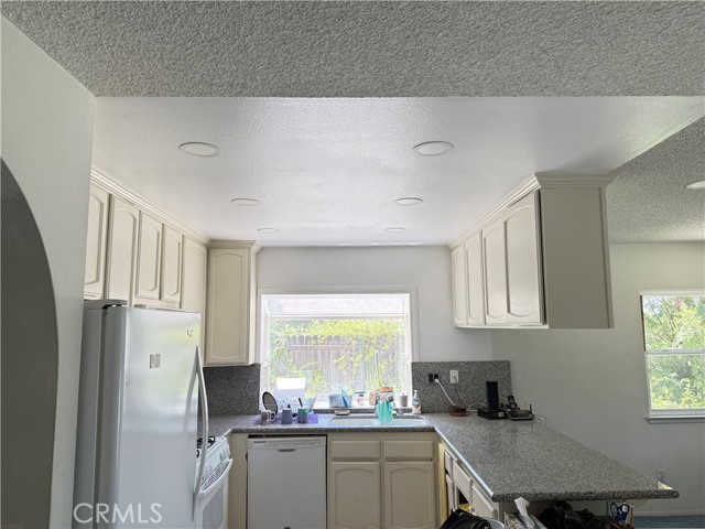 Detail Gallery Image 7 of 38 For 23020 Jensen Ct, Grand Terrace,  CA 92313 - 3 Beds | 2 Baths