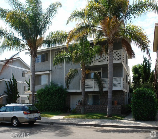 5142 Dunbar Drive Huntington Beach, California Excellent Rental Area. Very low vacancy. Near Huntington Harbor and it is about 1 mile plus from the Beach. Building is Very well maintained. This building has very Large Size units. Very efficiently operated for maximizing income. Laundry facility on site for additional income. 8 larger size car garages plenty of storage for tenants. There are 3-5 additional parking spaces in the back. Building has solar panels to reduce the high cost of electricity. Property is Centrally located near restaurants, grocery stores, retail stores, coffee shops. Award winning schools of Huntington Beach. Very Easy access to I-405 and 22 freeways.
