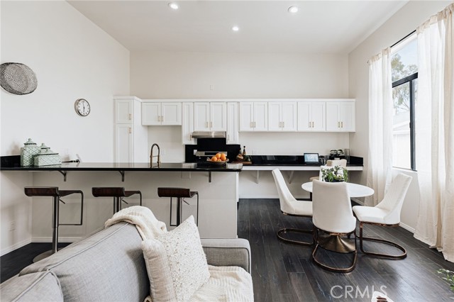4652 Don Lorenzo Drive A, Los Angeles, CA, 90008 4652 Don Lorenzo Drive A, Los Angeles, CA, 90008