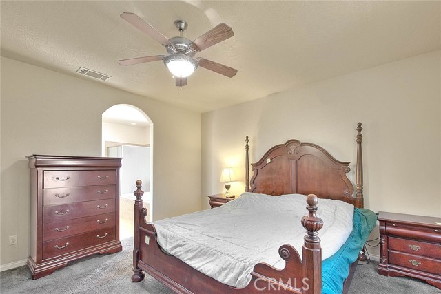15095 Douglas Street, Apple Valley CA: https://media.crmls.org/medias/777aa9fa-5f76-470b-9c71-f96cb6775e45.jpg