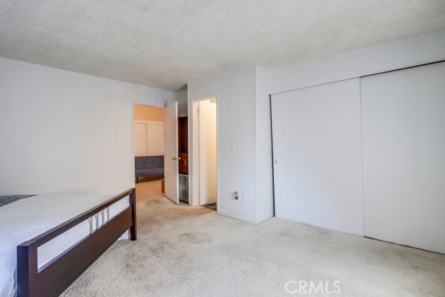 327 S 35th Street, San Diego CA: https://media.crmls.org/medias/777b5449-38b6-4b06-8447-a46166323352.jpg