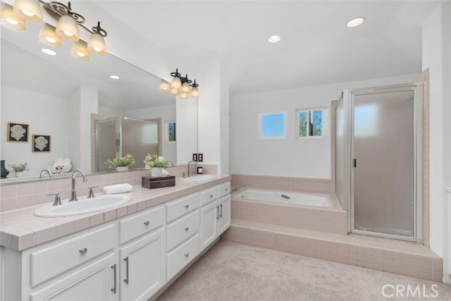 13 Mariposa, Rancho Santa Margarita CA: https://media.crmls.org/medias/777be13d-68df-4b25-841b-28dc05c84520.jpg