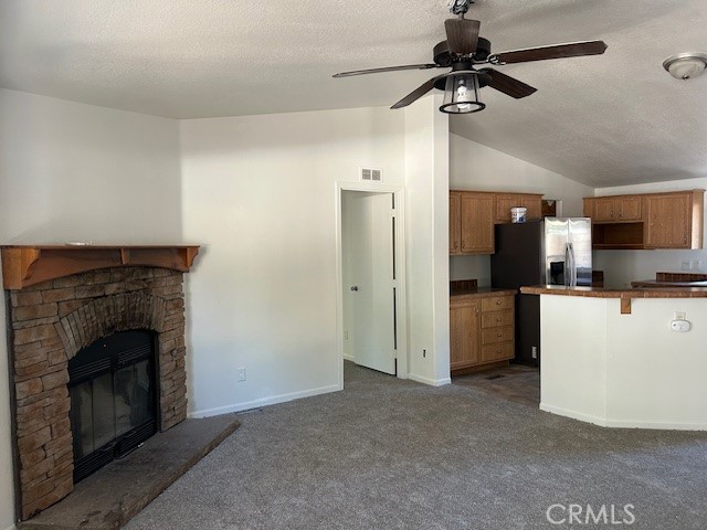 443 Holmes Lane, Sugarloaf CA: https://media.crmls.org/medias/777c06d3-7069-480f-8215-84064c0a370e.jpg