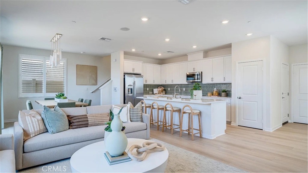 3271 Silo Paseo