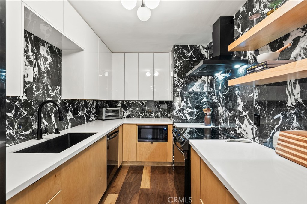 MLS #SR25273170 image #5