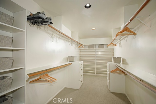 Detail Gallery Image 13 of 35 For 1624 Santa Barbara Ave, Glendale,  CA 91208 - 4 Beds | 3 Baths