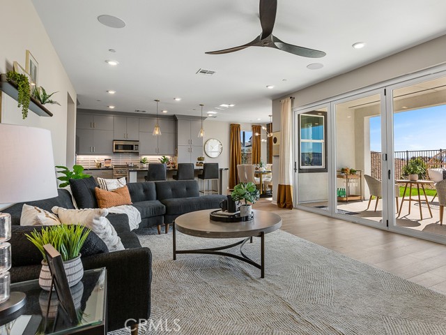 Detail Gallery Image 21 of 40 For 28905 Saddle Cir, Castaic,  CA 91384 - 3 Beds | 2/1 Baths