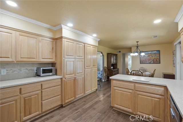 Detail Gallery Image 10 of 44 For 253 Gurnsey Dr, Red Bluff,  CA 96080 - 4 Beds | 3 Baths
