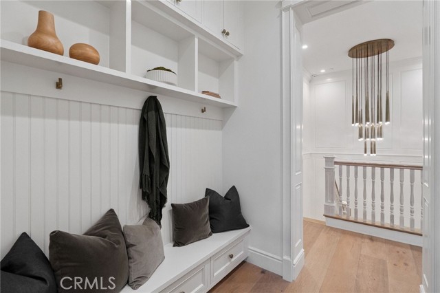 16630 Oldham Place, Encino CA: https://media.crmls.org/medias/777f0010-b52e-4de5-90e0-126fa3420db6.jpg