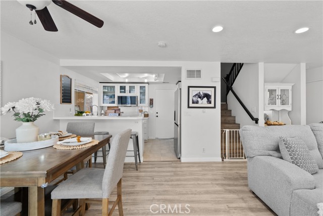 Detail Gallery Image 10 of 40 For 22637 Copper Hill #90,  Saugus,  CA 91350 - 2 Beds | 2/1 Baths