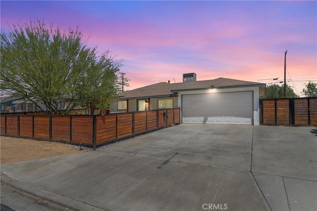 221 E Avenue P1