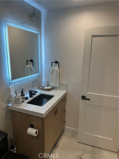 13902 Regentview Avenue, Bellflower CA: https://media.crmls.org/medias/77802415-ce0b-4498-9709-e964af15961f.jpg