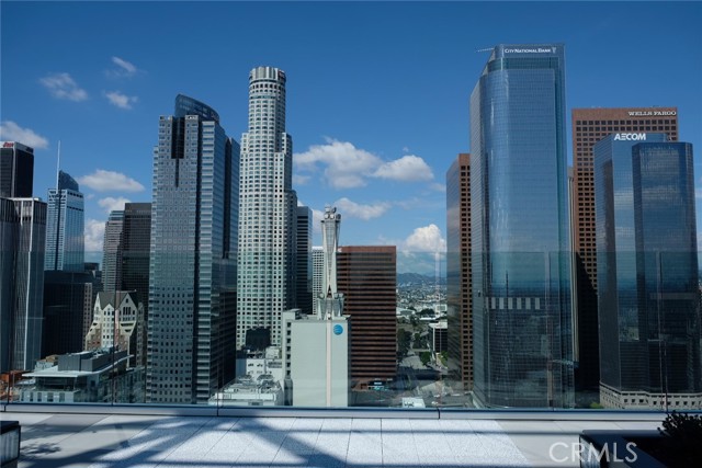 Detail Gallery Image 10 of 20 For 400 S Broadway #1012,  Los Angeles,  CA 90013 - 1 Beds | 1 Baths