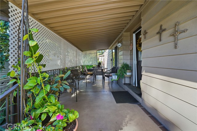 Detail Gallery Image 4 of 22 For 1919 W Coronet Ave #193, Anaheim,  CA 92801 - 3 Beds | 2 Baths
