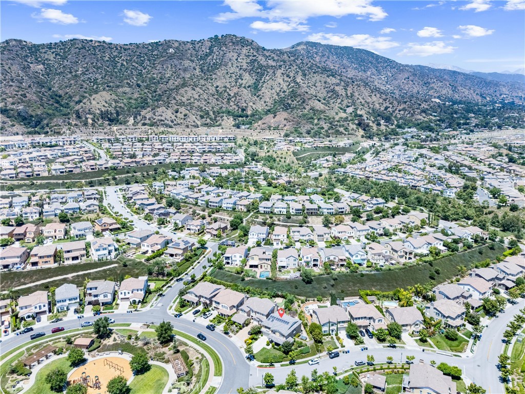 https://media.crmls.org/medias/77837193-21c0-4490-afc0-6d102c237527.jpg?preset=X-Large