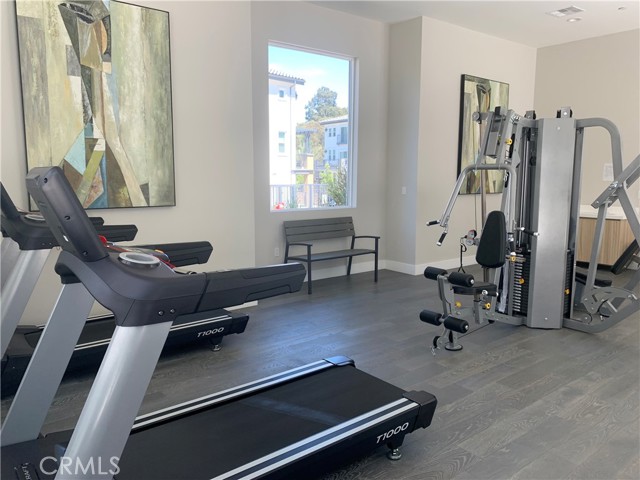 32 Spyglass Avenue, Phillips Ranch CA: https://media.crmls.org/medias/77842b23-e77d-4458-b256-bec070bbf0b3.jpg