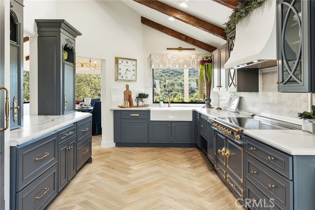 29122 Laurel Valley Drive, Vista CA: https://media.crmls.org/medias/77843faa-6d1f-4f1c-ae35-887d38e3da51.jpg
