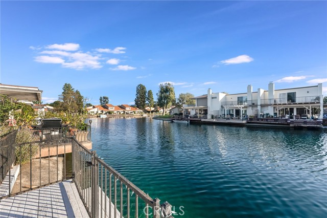 Detail Gallery Image 36 of 45 For 1654 Edgewater Ln, Camarillo,  CA 93010 - 3 Beds | 2/1 Baths