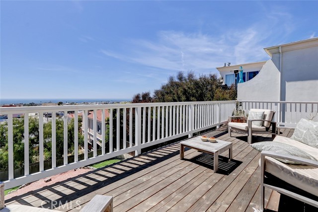 409 Hopkins Avenue, Hermosa Beach, California 90254, ,Residential Income,Sold,Hopkins,SB21092050