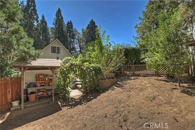 Detail Gallery Image 37 of 39 For 22911 Crest Forest Dr, Crestline,  CA 92325 - 3 Beds | 2/1 Baths