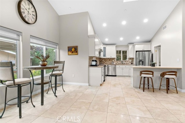 Detail Gallery Image 6 of 28 For 16577 16579 Knollwood, Granada Hills,  CA 91344 - 2 Beds | 2 Baths