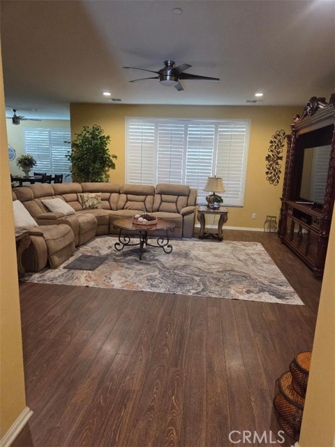 Detail Gallery Image 3 of 11 For 18924 Vinca, Apple Valley,  CA 92308 - 2 Beds | 2 Baths