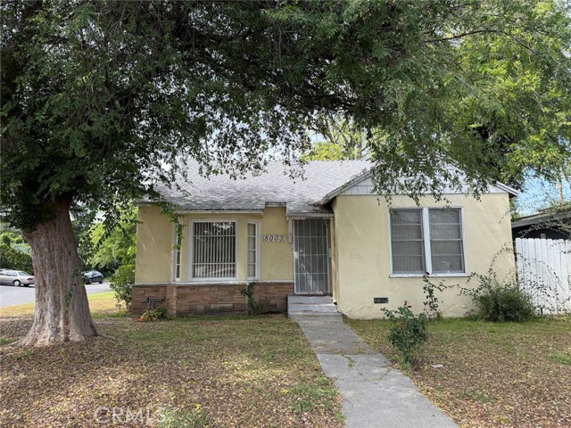 Detail Gallery Image 2 of 5 For 5003 Kester Ave, Sherman Oaks,  CA 91403 - 4 Beds | 2 Baths